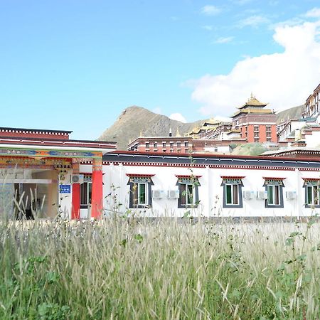 Wanrun International Resort Hotel In Tibet Xigaze Extérieur photo