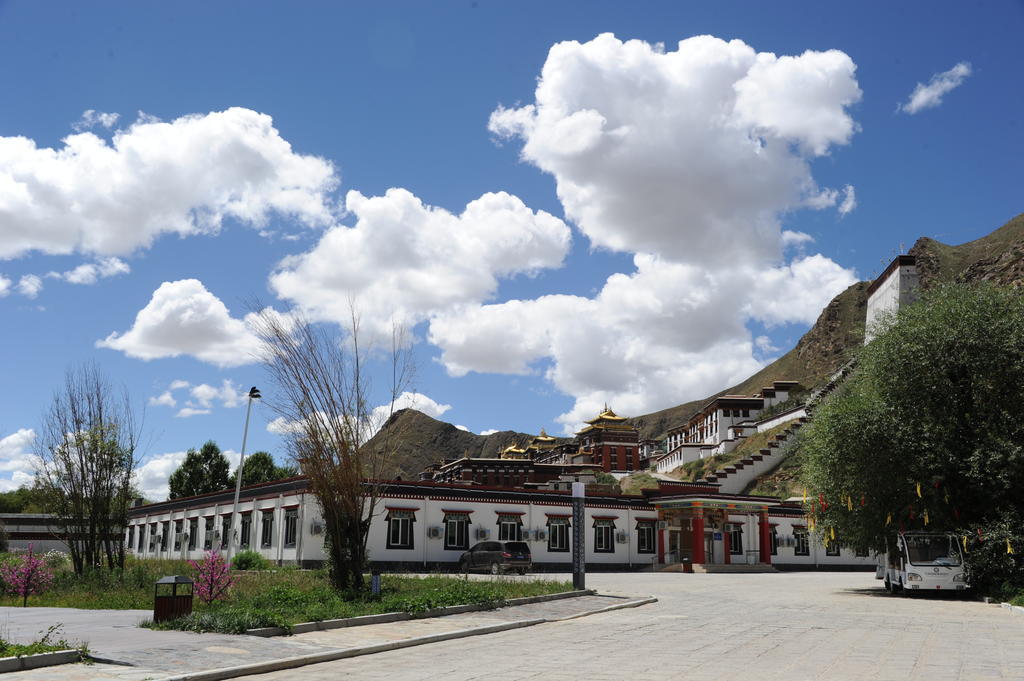 Wanrun International Resort Hotel In Tibet Xigaze Extérieur photo