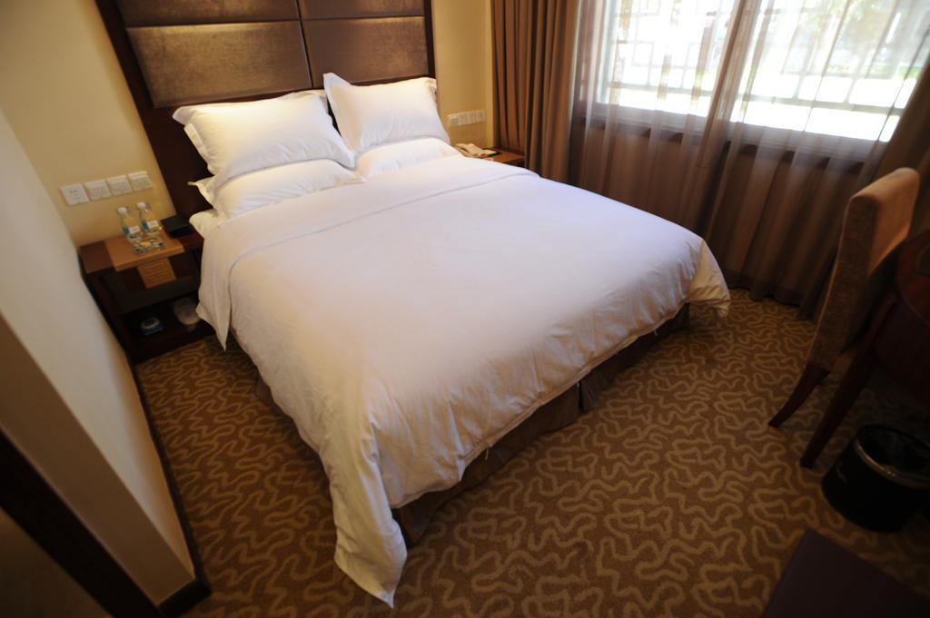 Wanrun International Resort Hotel In Tibet Xigaze Chambre photo